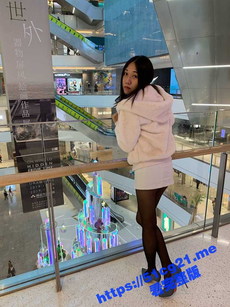 学姐这奶头的颜色是认真的么？广东外语外贸大学 大四 学生妹 黄梦瑶 反差学姐和炮友啪啪视频流出！ - 51吃瓜网-51吃瓜网