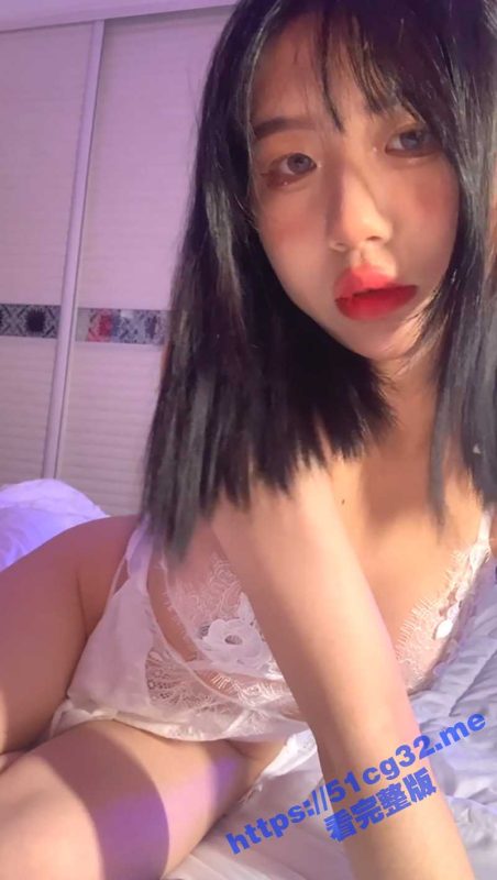 微博网红 伊伊子 这种有点肉肉的骚货真是尤物 果然只有这种才能勾起男人的欲望-51吃瓜网