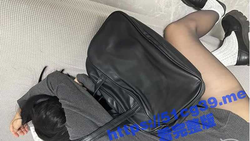 真实乱伦 醉酒后操了黑丝JK妹妹的嫩逼 这下应该就能过上没羞没臊的生活了吧 - 51吃瓜网-51吃瓜网