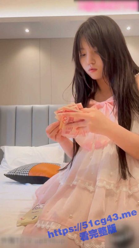 约炮大神！粉红君 3k约炮极品颜值的E奶小萝莉！清纯小萝莉被鸡吧强悍干炮！-51吃瓜网