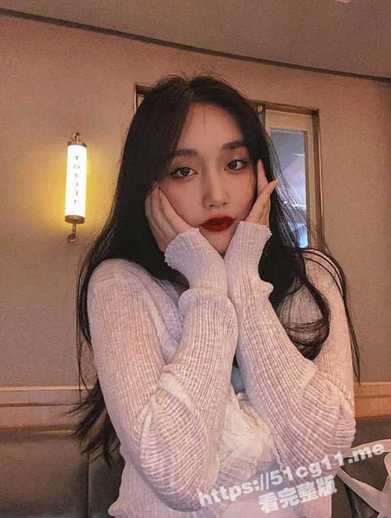 文艺漂亮美女超温柔口交 穿着开档黑丝对着镜子做爱 娇喘淫叫 喊爸爸要操死我了！ - 51吃瓜网-51吃瓜网