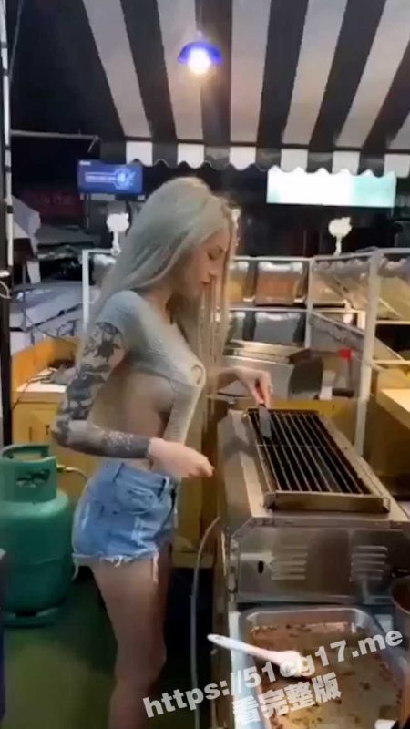泰国烧烤店爆乳老板娘 下海兼职直播大尺度玩拉拉 因纹身太明显被粉丝认出-51吃瓜网