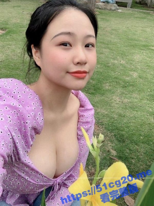 微博大V网红 超级清纯的童颜巨乳反差婊 阿娇妹 为土豪前男友录制 漏出巨乳的发骚视频-51吃瓜网