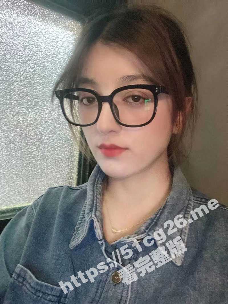 天津圣安医院 极品高颜反差婊护士 希闻静 外表高冷的眼镜妹 金主爸爸要求玩3P时也必须戴上眼镜 然后狠狠颜射她 - 51吃瓜网-51吃瓜网