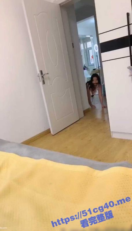 淫荡的清纯性奴母狗 辉夜姬 年纪轻轻就有如此丰满的酮体 主人抽打巨乳 主动舔脚超诱惑-51吃瓜网