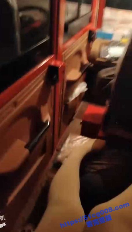 淫荡姐姐勾引三轮车老大爷 绝对真实非剧本 大爷骚起来就没姐姐的事了 直呼我有低保！-51吃瓜网