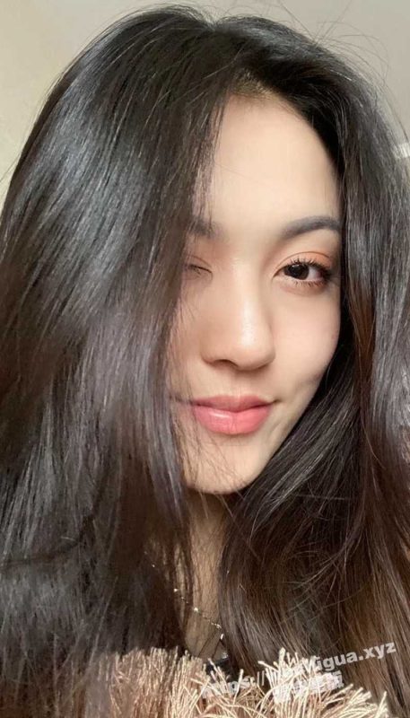 上海戏剧学院 极品舞蹈生 王倩倩 与男友啪啪自拍被曝光！这臀！这裤子！这衣服！极品到顶！-51吃瓜网