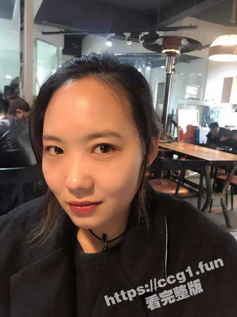 少妇真的很难喂饱！长沙某公司财务 杨丽雯 极品人妻少妇 边操边上道具才能满足 风骚母狗超级能喷！ - 51吃瓜网-51吃瓜网