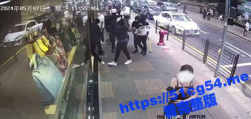 零元购的风吹向了香港！香港海防道珠宝店 遭蒙面劫匪进店抢劫 不到一分钟就被抓获！-51吃瓜网