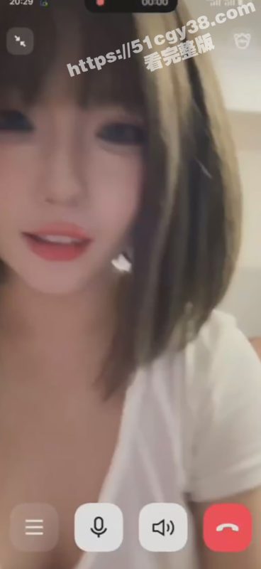 瓜友陪玩店找了个裸聊嫩妹 居然是个高颜值巨乳极品 狂舔乳头爆操嫩穴 爽到直翻白眼！-51吃瓜网