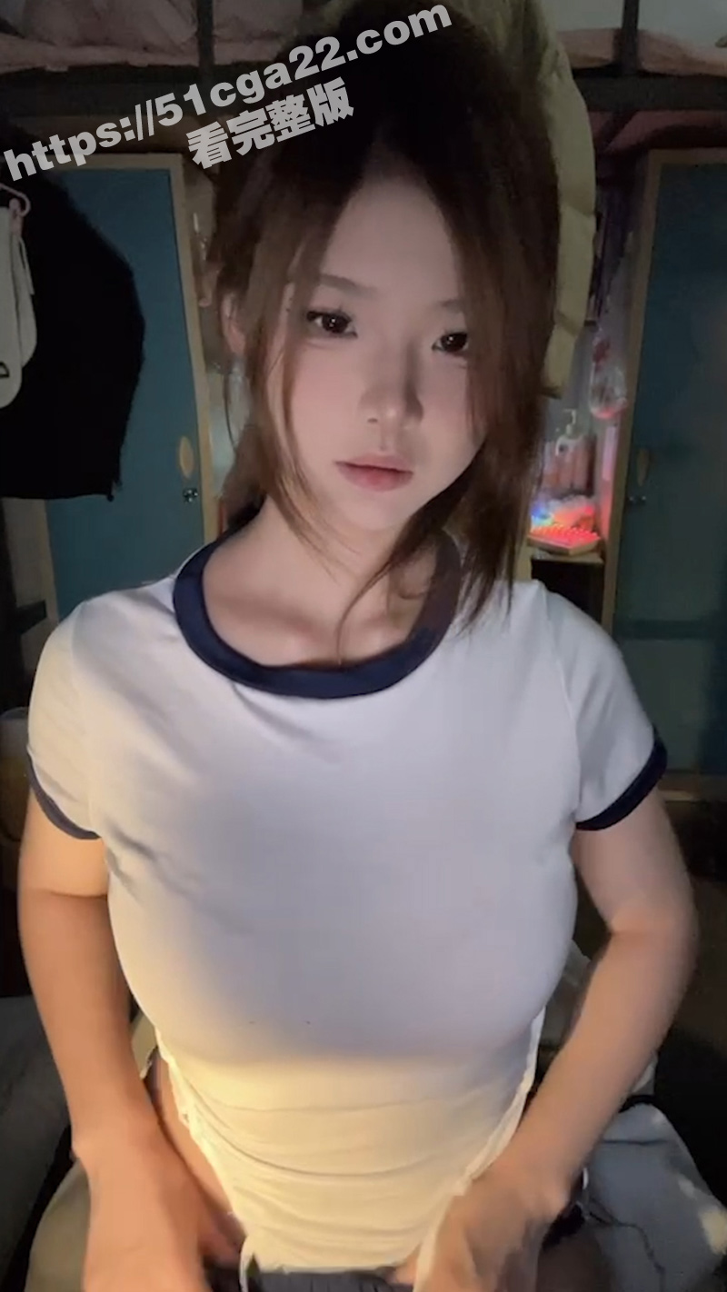 高颜值大学生 羊咩咩 宿舍大尺度自慰视频流出 脸B同框自慰超级劲爆！ - 51吃瓜网-51吃瓜网