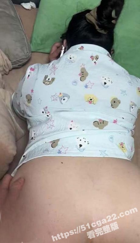 乱伦大神 我的巨乳亲表姐 正与骚姐激情交合 突然接到姐夫电话 刺激到浓精内射!-51吃瓜网