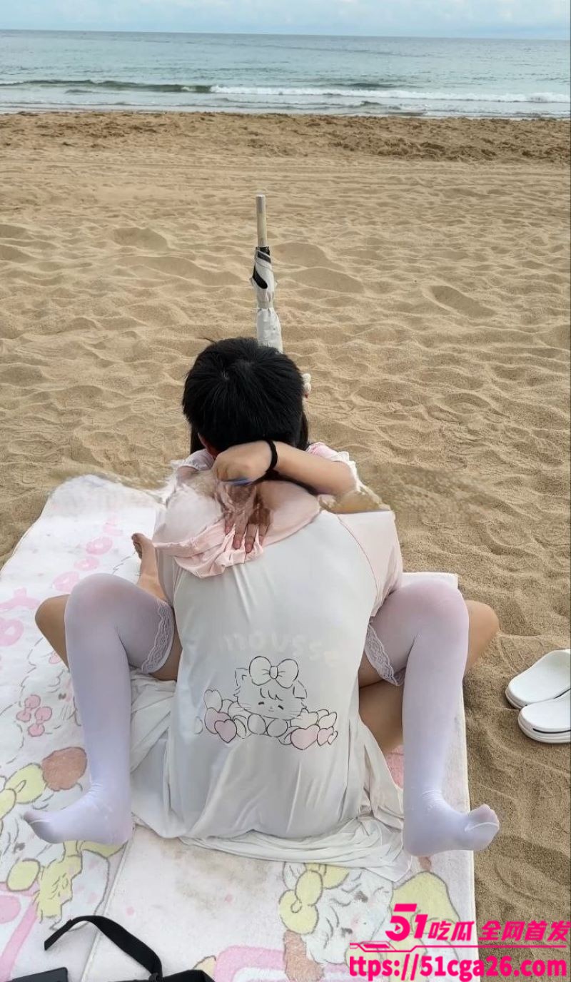 极品网黄 冰凌紫萱 沙滩野战！挑逗口交黑丝插抽 内射后回家3P刷锅 骚穴白浆四溢！ - 51吃瓜网-51吃瓜网