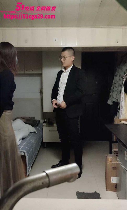 南京阿红事件 西装哥 外表斯文实则无比的狂野 抱起红姐一顿猛操 差点都顶飞啦！-51吃瓜网