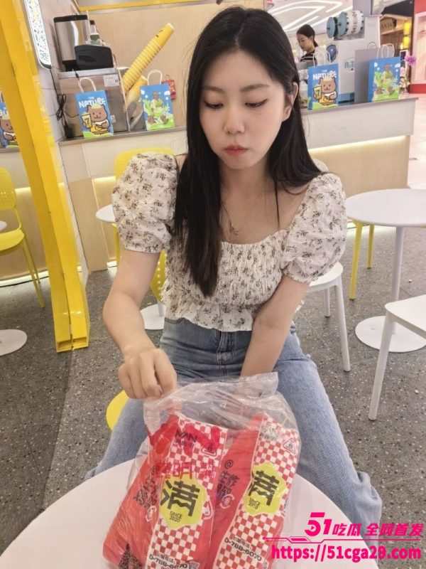 知名约炮大神fKabuto新作 大奶母狗黑丝女仆装诱惑 无套插入女上狂欢 高潮时尖叫连连！-51吃瓜网