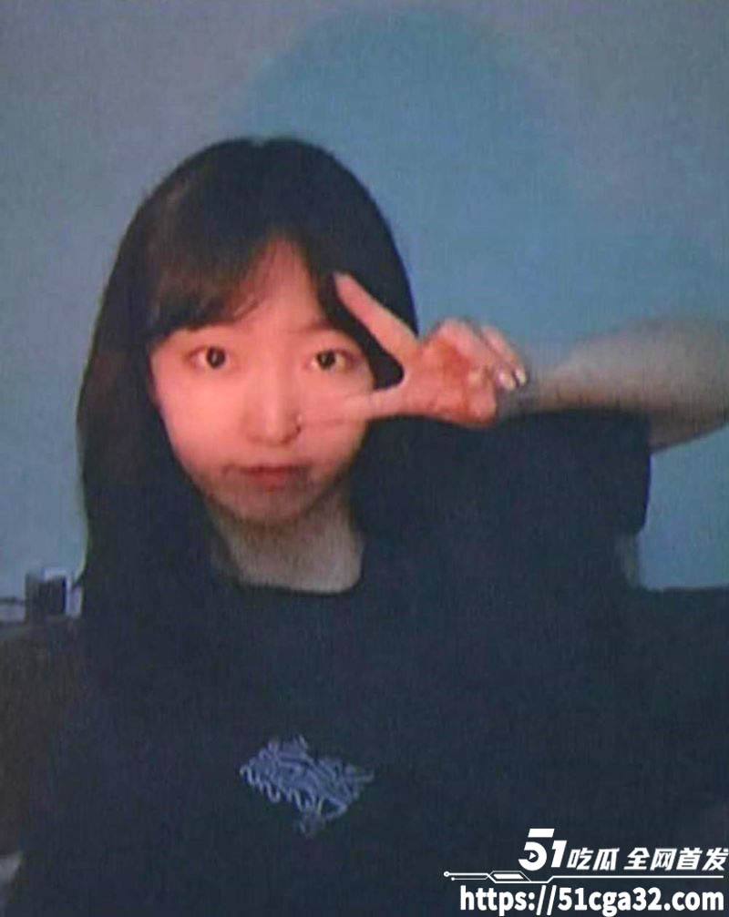 吉林大学母狗 毕露霞 出轨班长 露脸口交眼神勾魂 美穴被大肉棒猛插 淫叫不停！ - 51吃瓜网-51吃瓜网