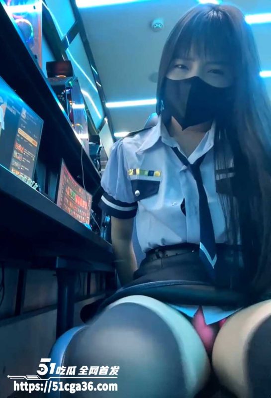 超纯学生妹 xiao-Lin 藏在网吧里玩露出直播!跳蛋狂震揉胸发骚 淫水狂流沾满双手 高潮抖动颤栗不止!-51吃瓜网