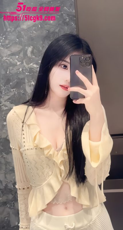 快手大奶网红 菲儿妹妹 付费福利视频 狂揉白嫩巨乳 脸穴同框自慰狂插 淫荡至极!-51吃瓜网