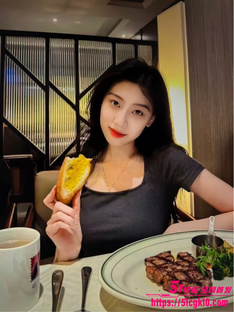 反差女大学生 刘晓丽 做爱视频泄密 黑色情趣套装被炮友狂操 口爆后入各种姿势玩不停！ - 51吃瓜网-51吃瓜网