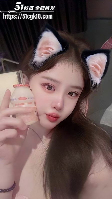 抖音微胖网红 黄小妍 金主定制视频流出 白虎鲍鱼自慰挑逗 假屌抽插高潮喷水 白浆四溢!-51吃瓜网