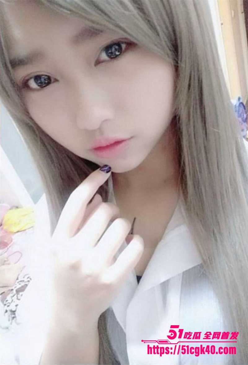 甜美学妹跟男友车震淫片流出 可爱小母狗露脸口交舔屌 露奶掰逼被跳蛋玩穴 穿开档黑丝被无套爆操！ - 51吃瓜网-51吃瓜网