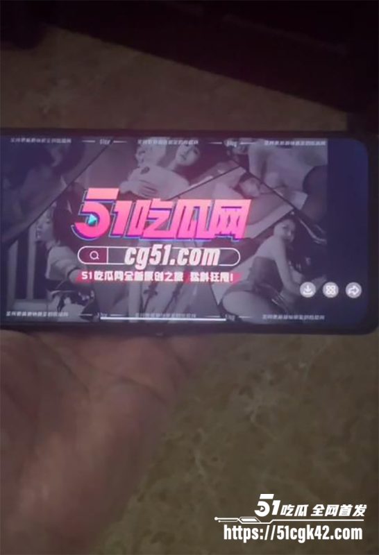 51原创博主 只吃小丸子 乱伦新作 趁姨父不在偷操肥臀小姨 风骚熟女被抠穴挑逗 竟主动舔屌 被外甥猛操！-51吃瓜网