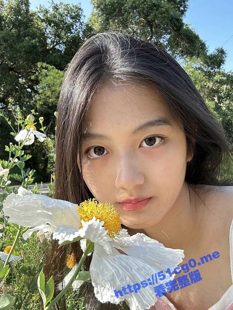 瓜友投稿曝光反差婊前女友!清纯小美女背后竟然被调教成母狗 戴上眼镜骚出天际了! - 51吃瓜网-51吃瓜网