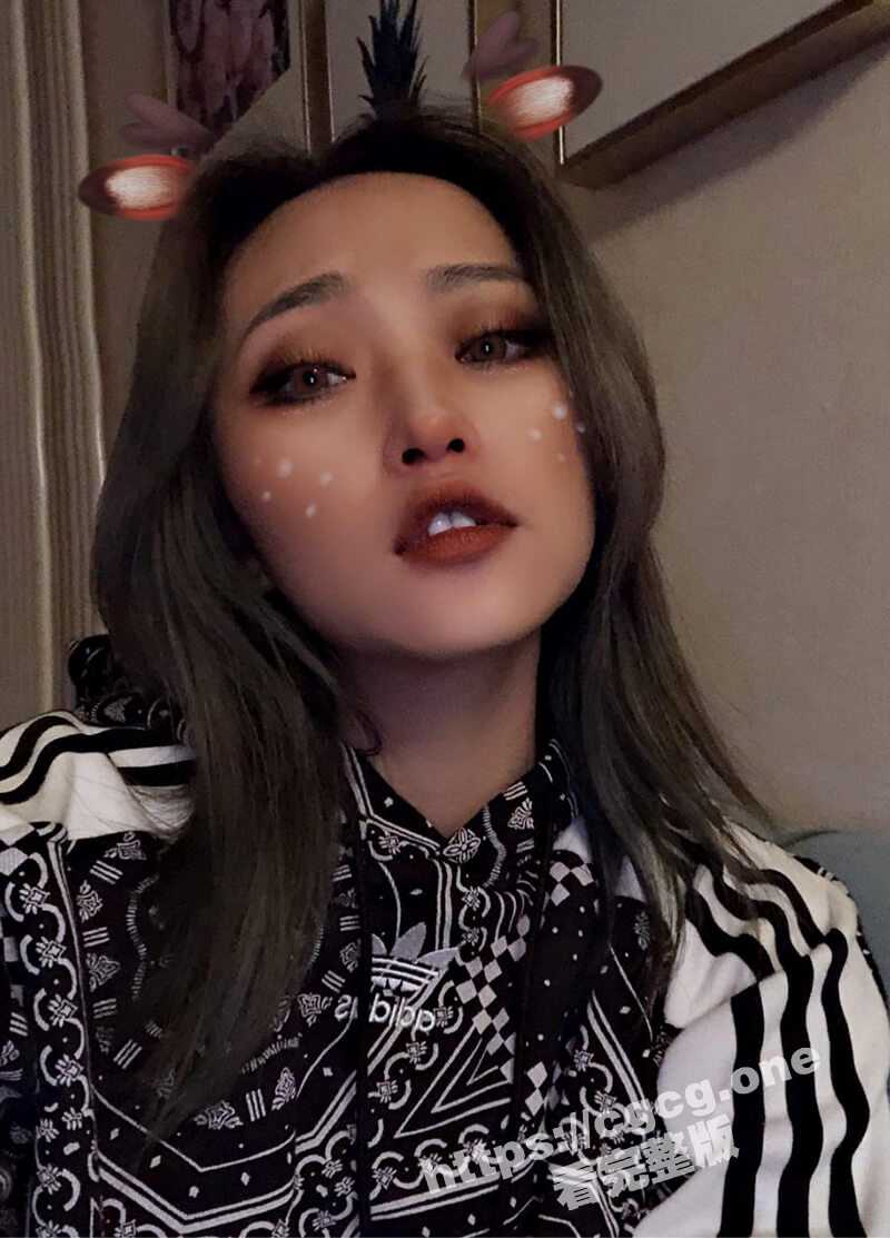 露脸才是王道 推特反差女神VAVA 高颜值狂野气质御姐极品大奶 大尺度私拍流出 各种风格开放大胆 - 51吃瓜网-51吃瓜网