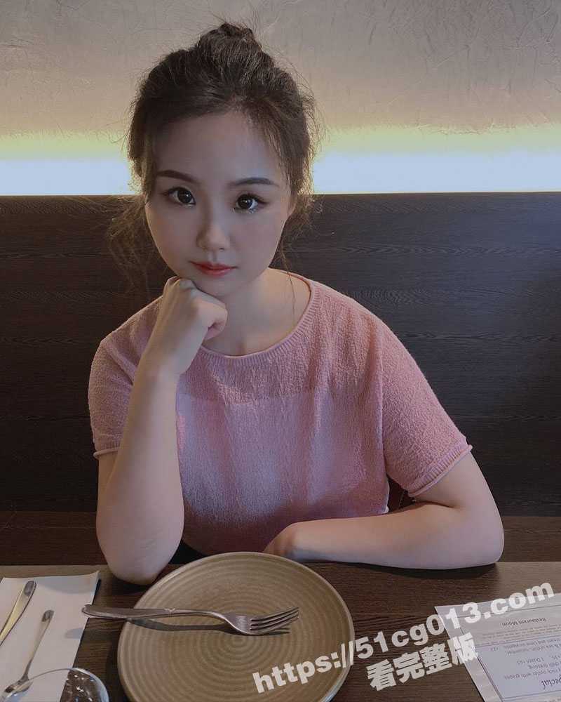 成都极品人妻老师 潘沁蕊 婚内出轨炮友给老公带绿帽被曝光 与炮友口交吞精内射 玩得非常花！ - 51吃瓜网-51吃瓜网