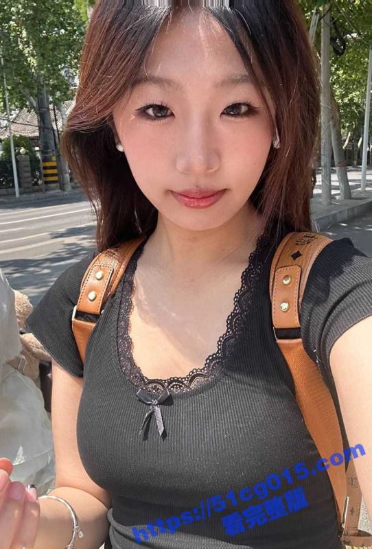 前女友系列！跟高颜值嫩妹前女友性爱日常 小母狗女上位骑乘吃着假鸡巴 能让瓜友爽爽吗？-51吃瓜网