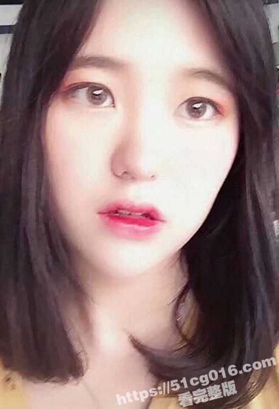 安徽农业大学E奶反差眼镜娘学妹 程灵娜 内心极度渴望大鸡吧的爆操！约炮视频遭渣男流出 这下全校都出名了！-51吃瓜网