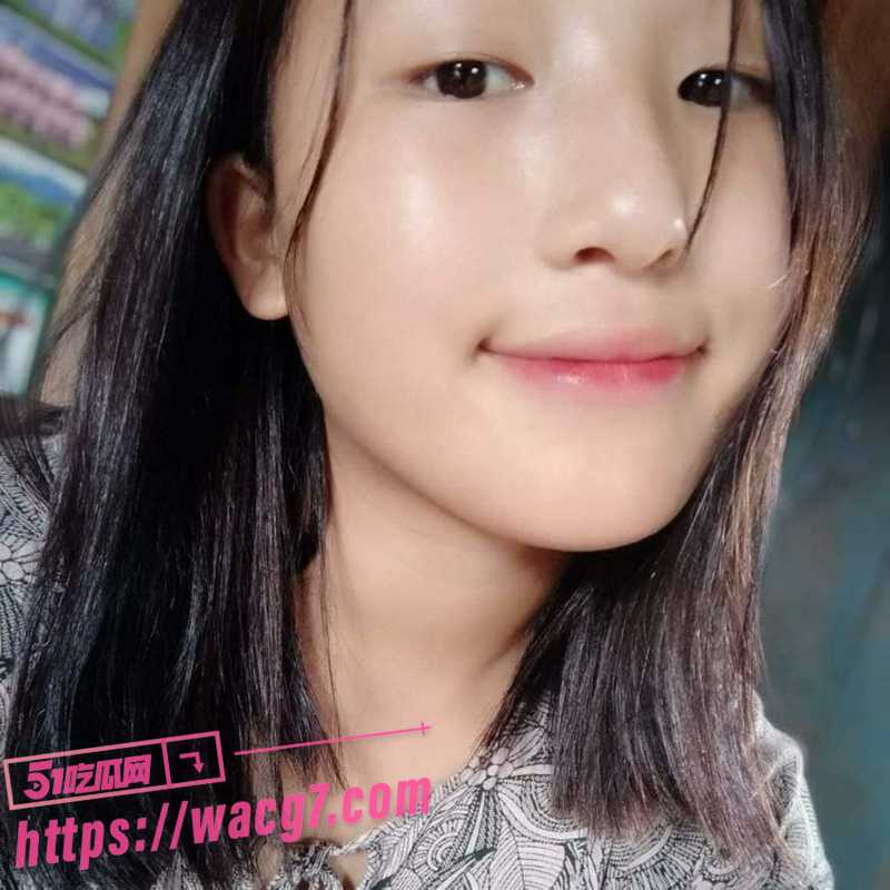 清纯女大学生自拍摸奶 遭室友发现后偷拍外泄 柔软的双峰看得让人心痒难耐！ - 51吃瓜网-51吃瓜网