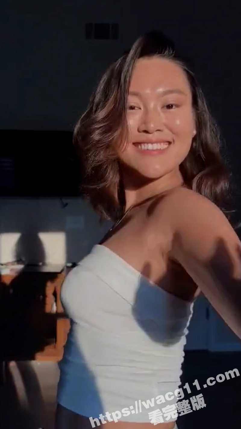 西安反差婊王雨青在美当老师私生活混乱 内外反差裸聊自慰视频流出 敏感体质淫水流得比水还多 - 51吃瓜网-51吃瓜网