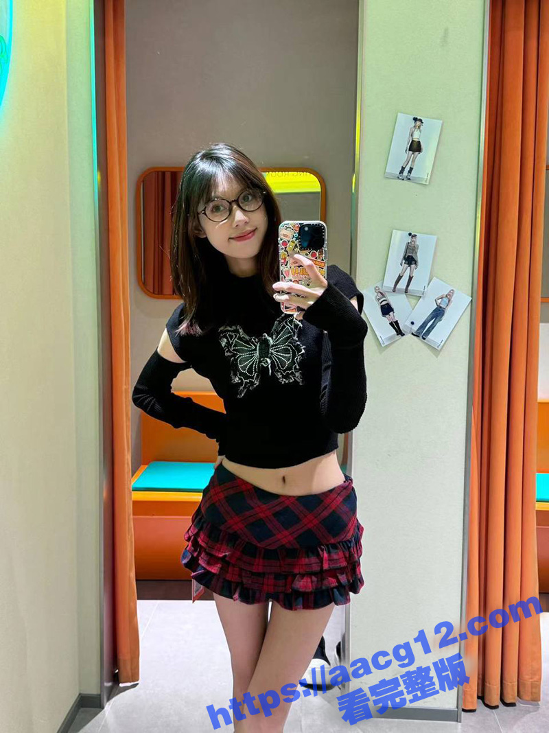 高颜值极品学生妹 背着男友约炮体育生 18cm粗长大屌 沙发抗腿打桩抽插 操的美女浪叫不止 - 51吃瓜网-51吃瓜网