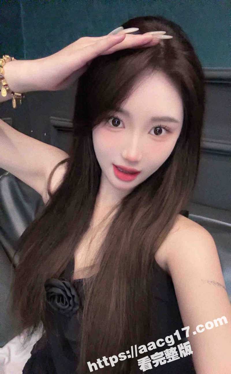 绝美身材校花女神 模特身材腿长逆天 腰臀比超完美 白嫩巨乳无毛嫩穴 楼道露出自慰 超诱人 - 51吃瓜网-51吃瓜网