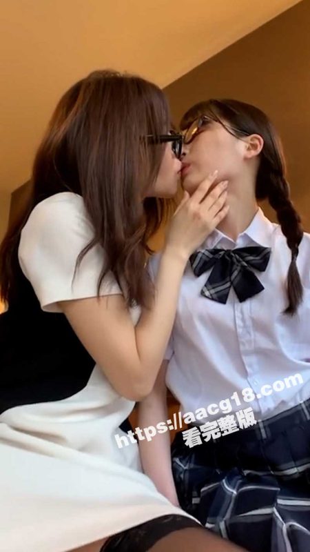 大神调教JK眼镜反差学生妹  两女撅起翘臀排队挨操  射完还把肉棒舔干净！-51吃瓜网