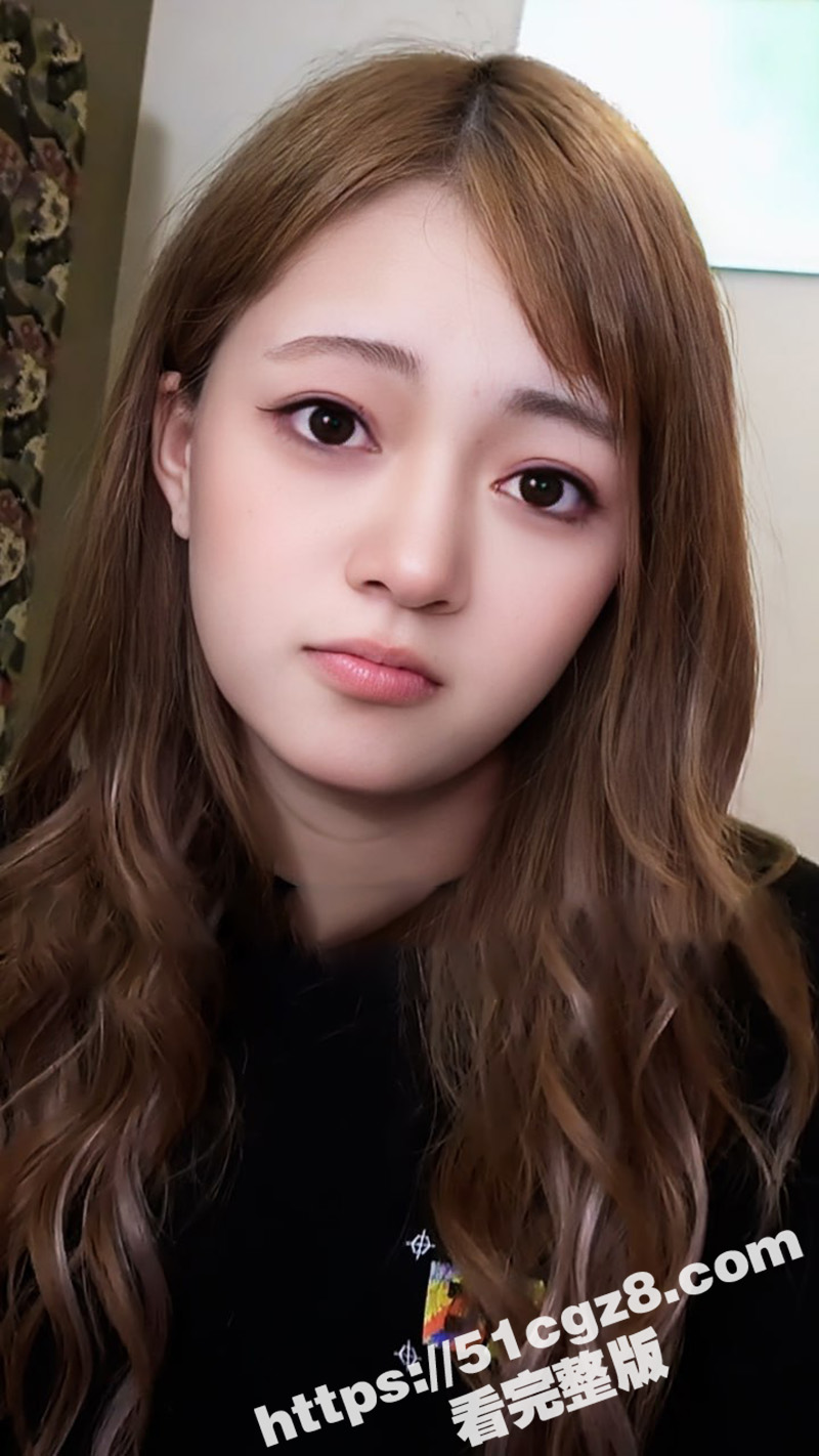 高颜值乖巧嫩妹 背地里却是个十足的反差婊 酒店被5人轮奸 轮番口交深喉抽插 太震撼了 - 51吃瓜网-51吃瓜网