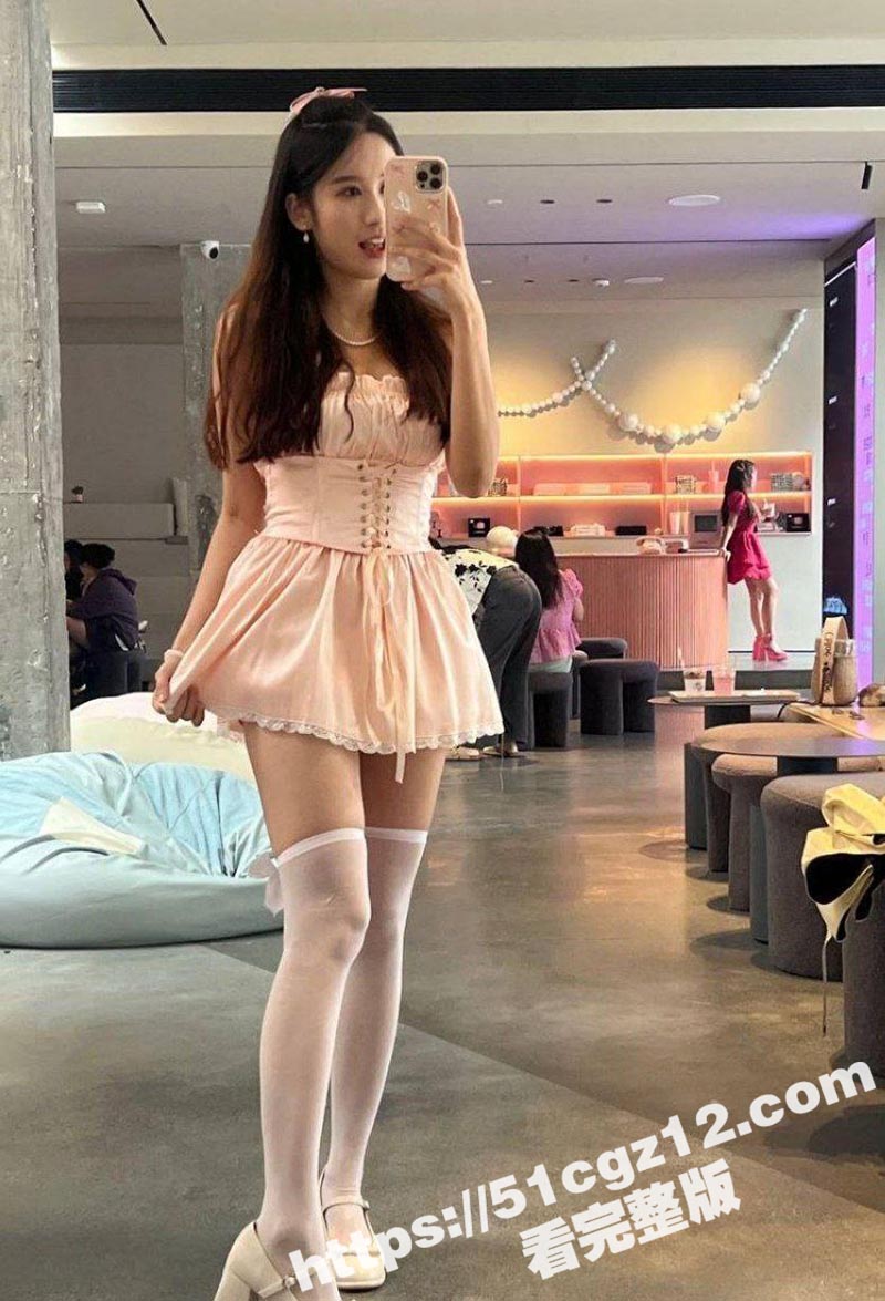 南京已婚健身教练 赵丽妍 酒店出轨富二代男学员 人妻化身榨精机遭花式玩弄 从足交电击到颜射口爆 - 51吃瓜网-51吃瓜网