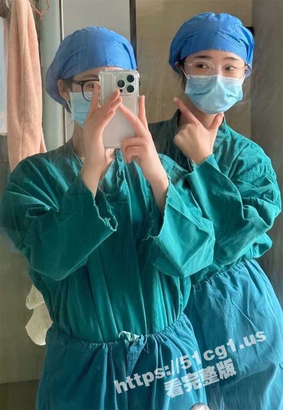 现在的小医院都这么野吗？白衣天使清纯护士 在手术室帮病人打飞机 还帮口交！-51吃瓜网