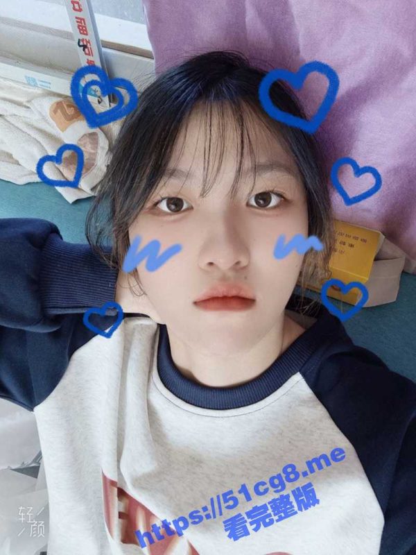 海角兄妹乱伦狂人热销新作 半夜钻进妹妹被窝 打着按摩的名义插进了她的蜜穴!-51吃瓜网